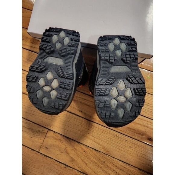 Carter's Unisex-Child Grady Light Up Snow Boots Navy Toddler Size 5 - Picture 2 of 7